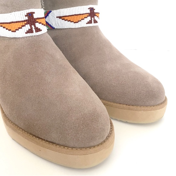 Australia Luxe Collective Joshua Shearling Boots with Beaded Bands Size 6 - Picture 9 of 16